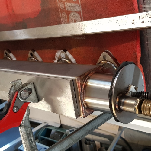 Auspuffanlage für spezielle Fahrzeuge Auspuffanlage für spezielle Fahrzeuge